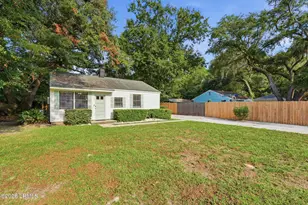 1721 Battery Park Dr, Port Royal, SC 29935 - Photo 4