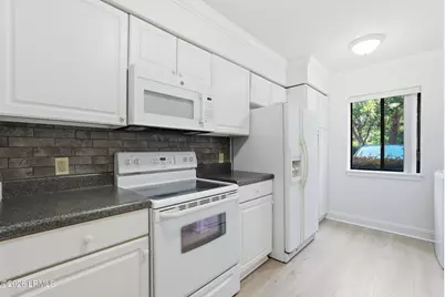 25 Deallyon Avenue #145, Hilton Head Island, SC 29928 - Photo 8