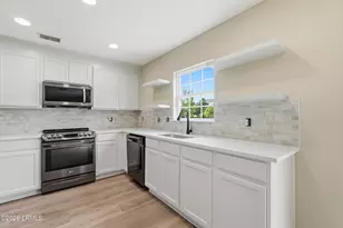 75 Shadow Moss Dr, Port Royal, SC 29906 - Photo 12