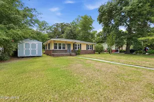 1502 Palmetto Dr, Beaufort, SC 29902 - Photo 2
