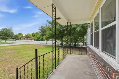 1502 Palmetto Drive, Beaufort, SC 29902 - Photo 4