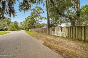 2907 Waters Edge Ct E, Beaufort, SC 29902 - Photo 34