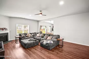 9 Chinquapin St, Beaufort, SC 29906 - Photo 4