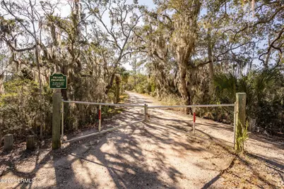 230 Old Plantation Drive W, Beaufort, SC 29907 - Photo 14