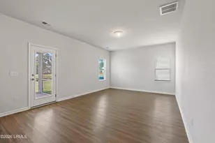46 Cedarwood St, Beaufort, SC 29906 - Photo 8