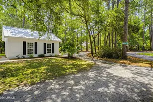 8 Gator Ln, Beaufort, SC 29907 - Photo 6