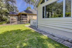 3 Royal Pointe Dr, Hilton Head Island, SC 29926 - Photo 38