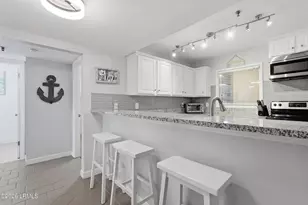 663 William Hilton Pkwy, Hilton Head Island, SC 29928 - Photo 8