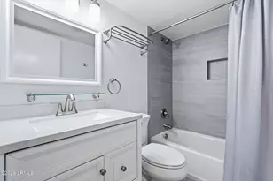 663 William Hilton Pkwy, Hilton Head Island, SC 29928 - Photo 12
