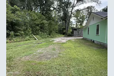 13 Glover Street, Hardeeville, SC 29927 - Photo 4