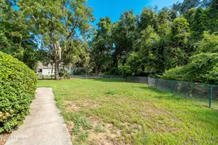 39 Seabrook Point Dr, Seabrook, SC 29940 - Photo 4