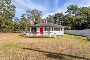 1706 Battery Park Dr, Port Royal, SC 29935 - Photo 1