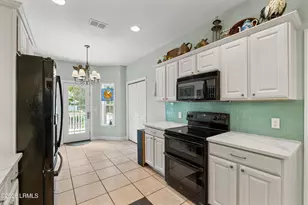 47 Thomas Sumter St, Beaufort, SC 29907 - Photo 10