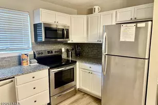 663 William Hilton Pkwy, Hilton Head Island, SC 29928 - Photo 16