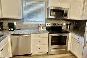 663 William Hilton Pkwy, Hilton Head Island, SC 29928 - Photo 14