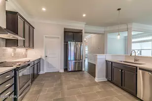 327 Fort Sullivan Dr, Ridgeland, SC 29936 - Photo 14