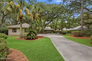 22 Doubloon Dr, Hilton Head Island, SC 29928 - Photo 2