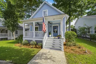 318 Cockle Ln, Beaufort, SC 29906 - Photo 1
