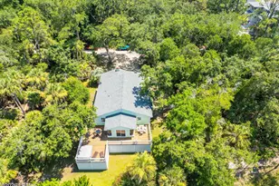 373 Pike Dr, Ladys Island, SC 29920 - Photo 4