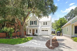608 Pilot St, Beaufort, SC 29902 - Photo 1