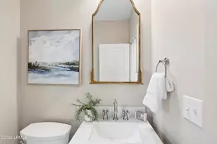 608 Pilot St, Beaufort, SC 29902 - Photo 12