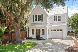 608 Pilot St, Beaufort, SC 29902 - Photo 2