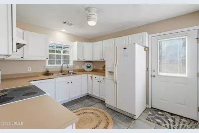 8 Shiney Leaf Court, Beaufort, SC 29907 - Photo 10