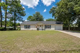 77 Pelican Cir, Beaufort, SC 29906 - Photo 1
