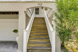 742 Bonito Dr, Ladys Island, SC 29920 - Photo 4