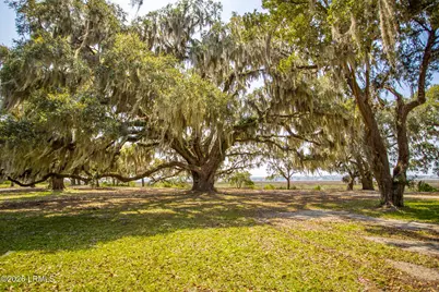 211 Harborview Drive, Beaufort, SC 29907 - Photo 18
