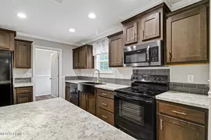 60 Perryclear Dr, Beaufort, SC 29906 - Photo 6