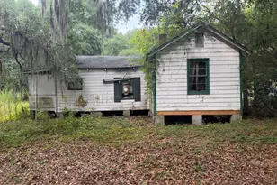232 Shanklin Rd, Beaufort, SC 29906 - Photo 2
