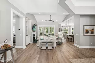 33 Driftwood Ct W, Bluffton, SC 29910 - Photo 4