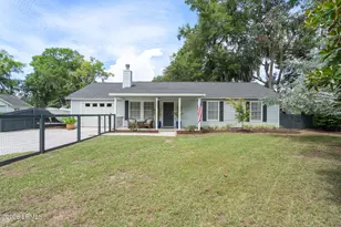 1611 Madrid Ave, Port Royal, SC 29935 - Photo 1