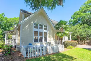 23 Crows Nest Ave, Beaufort, SC 29907 - Photo 2