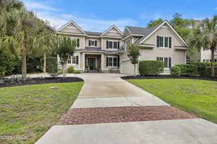 3 Chestnut Ln, Hilton Head, SC 29926 - Photo 2