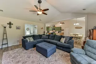 495 Sams Point Rd, Beaufort, SC 29907 - Photo 10