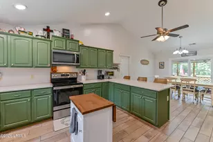 495 Sams Point Rd, Beaufort, SC 29907 - Photo 14