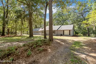 22 Egret Dr, Beaufort, SC 29907 - Photo 8