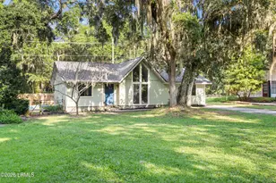 18 Partridge Cir, Beaufort, SC 29907 - Photo 1