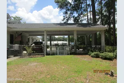 383 W Carolina Avenue, Varnville, SC 29944 - Photo 6