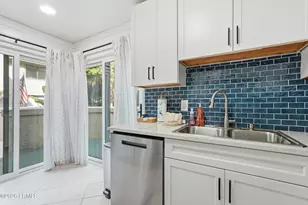 90 Gloucester Rd, Hilton Head Island, SC 29928 - Photo 10