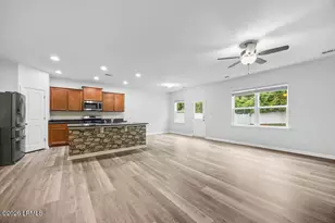32 Pacolet Ln, Beaufort, SC 29906 - Photo 8