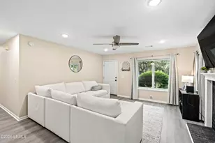 3050 Huron Dr, Beaufort, SC 29902 - Photo 8