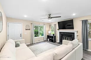 3050 Huron Dr, Beaufort, SC 29902 - Photo 6