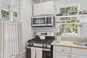 714 Charles St, Beaufort, SC 29902 - Photo 12