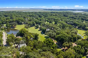 402 Island Cir E, Saint Helena Island, SC 29920 - Photo 40