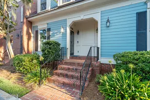 895 Ribaut Rd, Beaufort, SC 29902 - Photo 4
