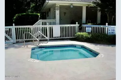45 Folly Field Road #13e, Hilton Head, SC 29928 - Photo 4