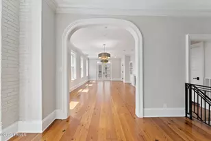 24 E Liberty St, Savannah, GA 31401 - Photo 10